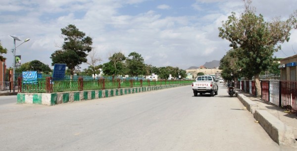 This is the government quater in Gardez City. Police Station 1 where the attackers were discovered and killed is directly behind me. Why try to get into here through a check point when you could just walk in un molested from any other direction?