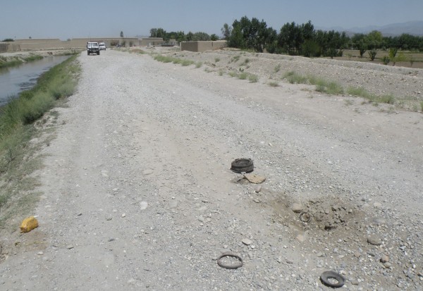 24 May - a low order detnation occurs as a clearly marked NGO vehicle is driving on this main road just outside of Jalalabad.  The blast ruptures the vehicle radiator and it costs to a stop