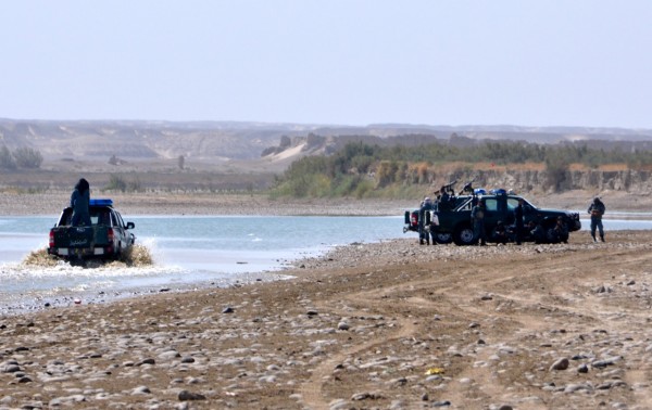 After lunch we headed back across the Helmand towards the desert